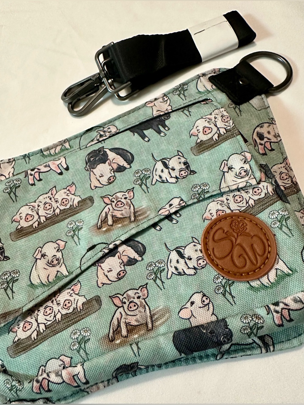 Sipsey Wilder Barnyard Pig Waist Pack – New - Picture 4 of 7